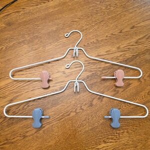 Vintage Set of 2 White Metal Cascading Hangers Adjustable Pastel Shell Clips